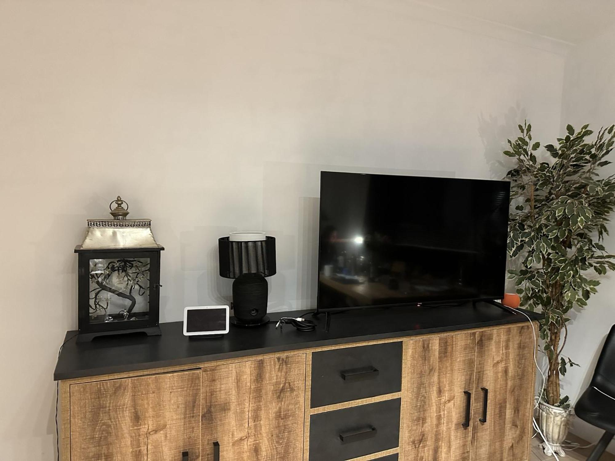 Aan Zee En Stad, Super Locatie En Volledig Gerenoveerd! Appartement *