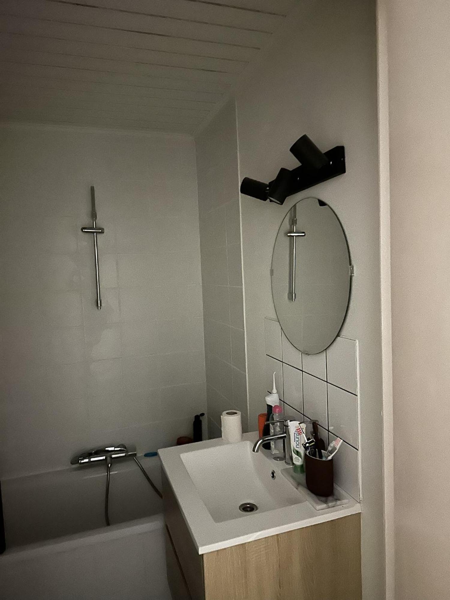 Aan Zee En Stad, Super Locatie En Volledig Gerenoveerd! Appartement *